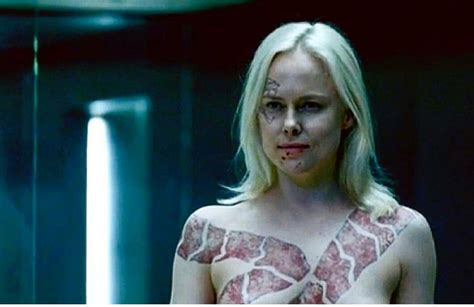 Ingrid Bolso Berdal Nude Scene In Westworld。